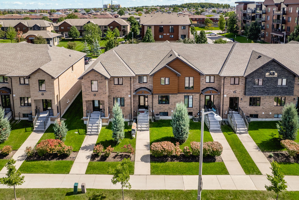 2 – 43 Madelaine Drive