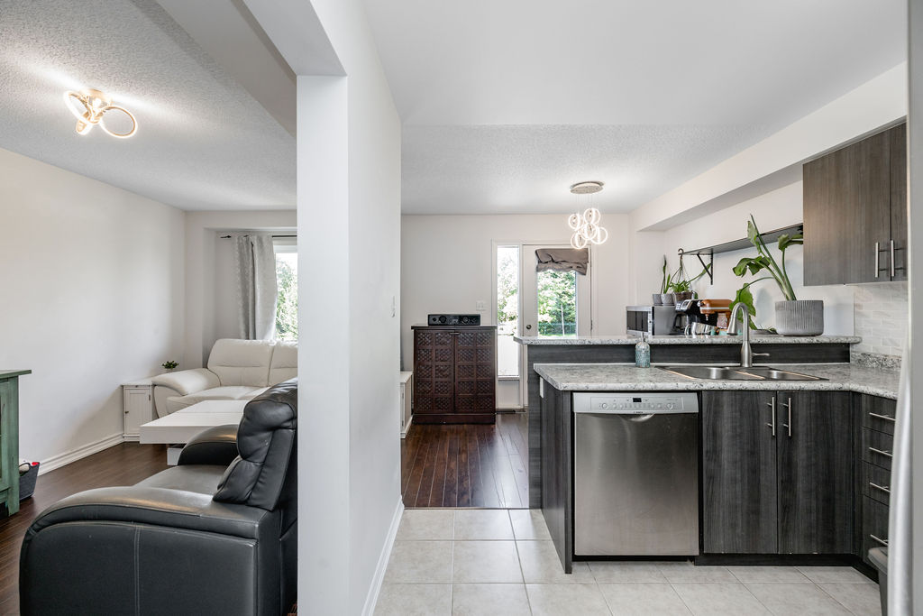 2 – 43 Madelaine Drive