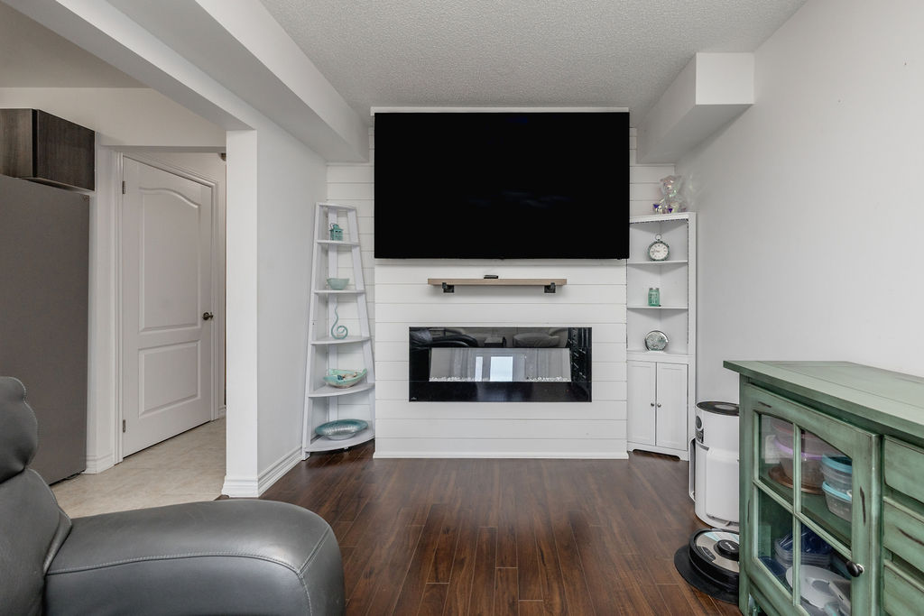 2 – 43 Madelaine Drive