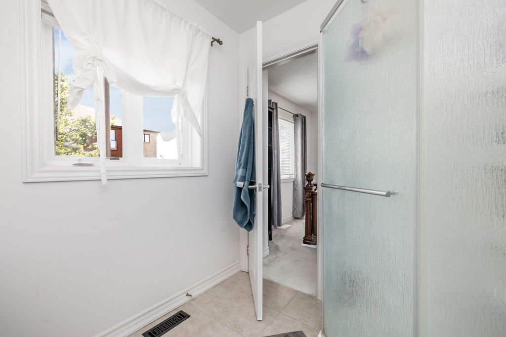 2 – 43 Madelaine Drive