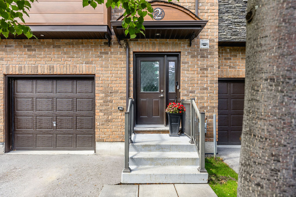 2 – 43 Madelaine Drive
