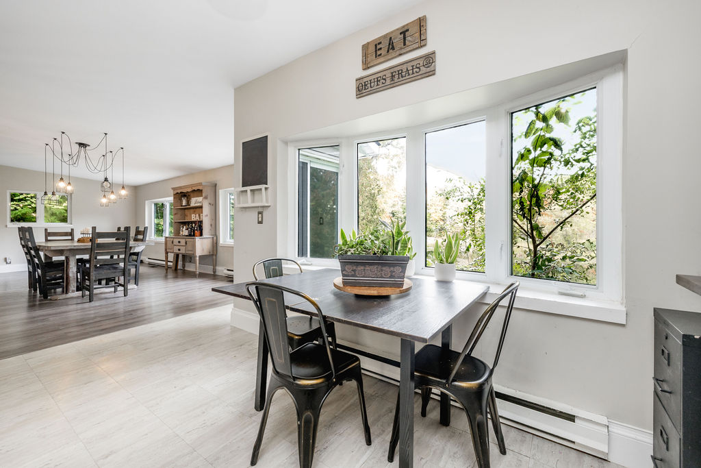 4454 Rosalyn Drive