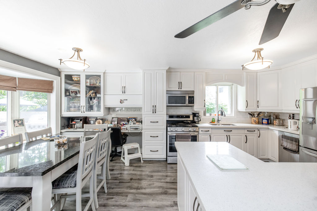 6 Ashdale Court