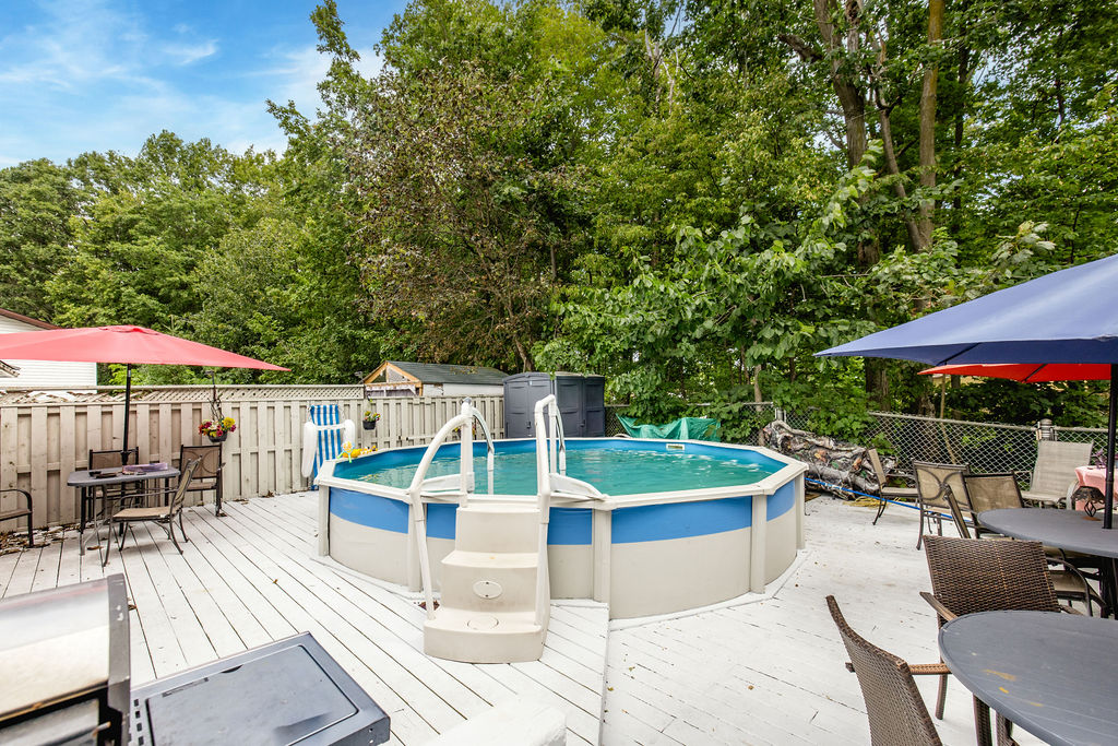 6 Ashdale Court