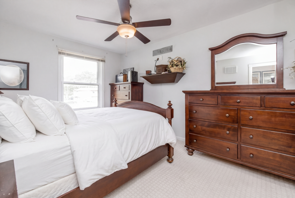 6 Ashdale Court