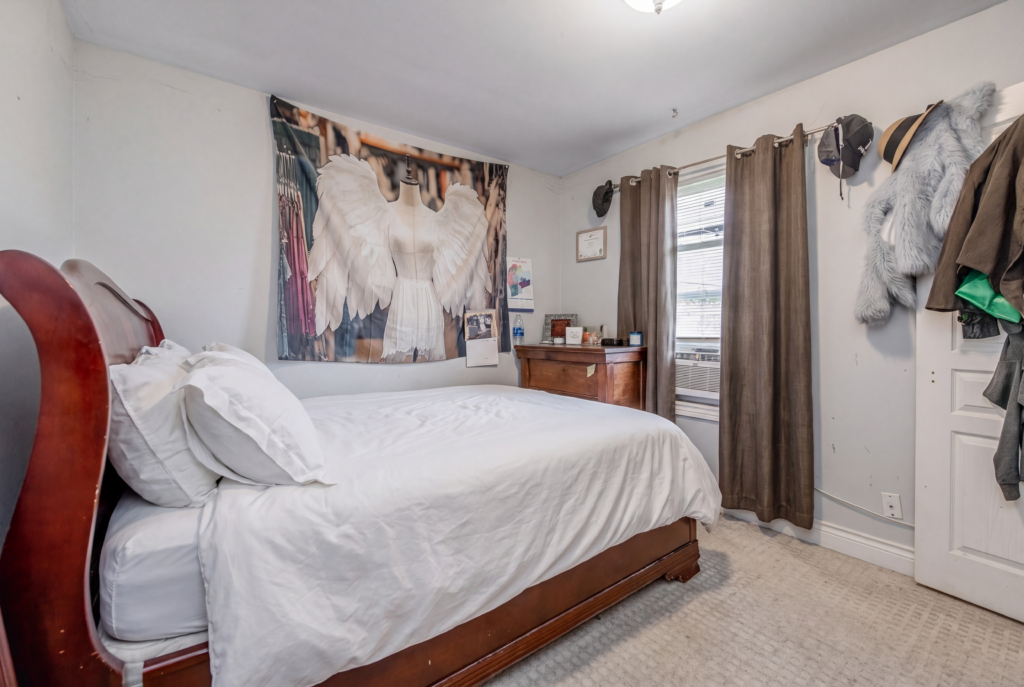 6 Ashdale Court