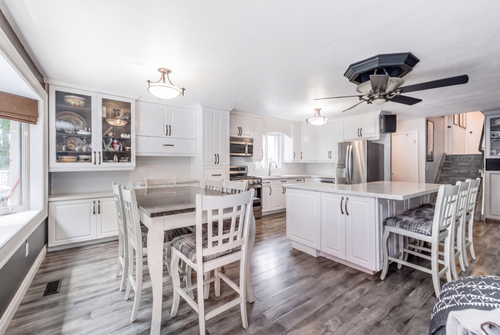 6 Ashdale Court
