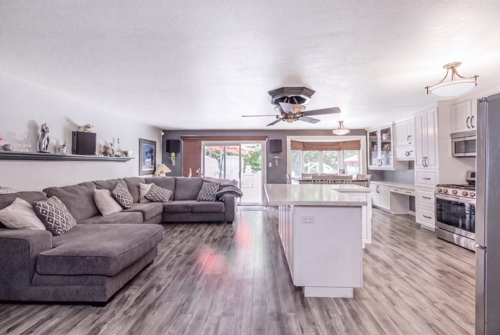 6 Ashdale Court