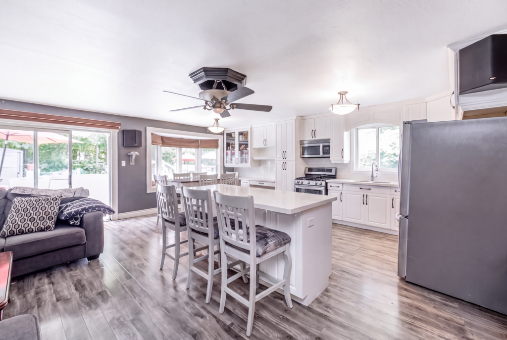 6 Ashdale Court