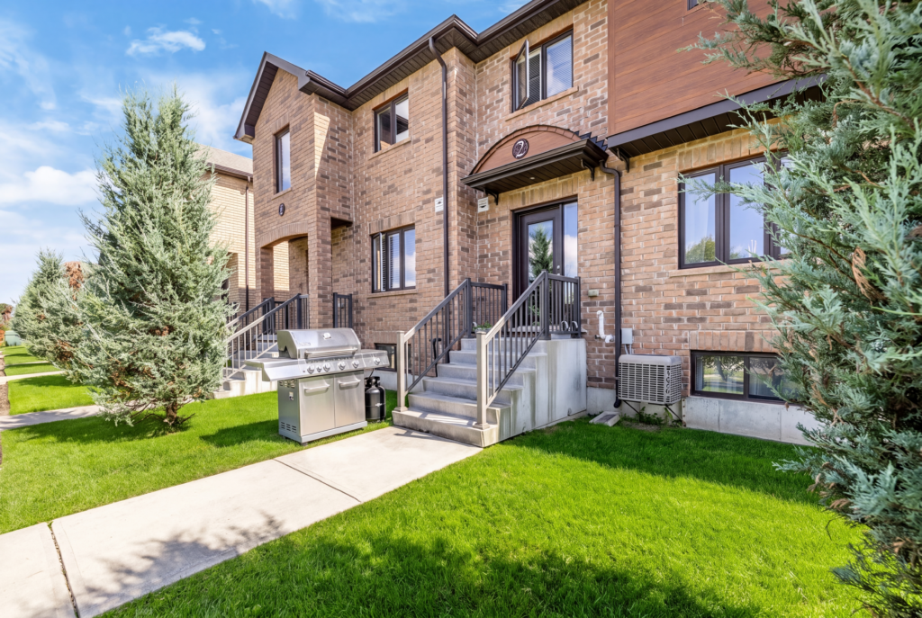 2 – 43 Madelaine Drive